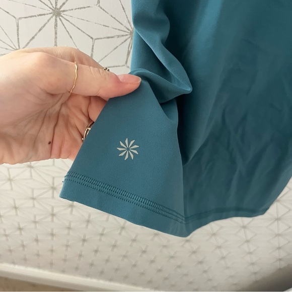 Athleta Seamless V Neck Tank Teal - Picture 3 of 5